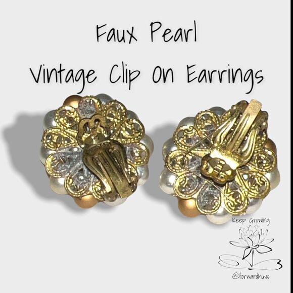 Vintage Faux Pearl Clip on Earrings Marked Japan - Picture 3 of 8